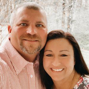 Meet your Poshers, Geromy & Jessica